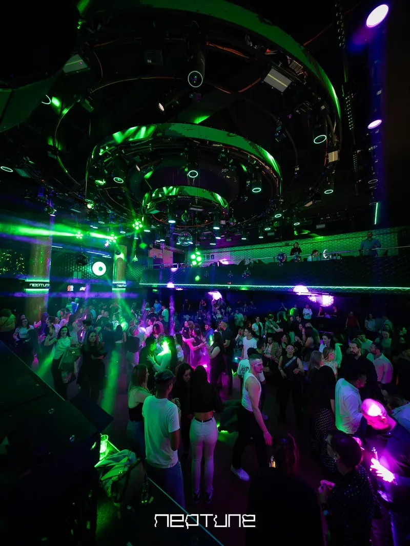 Neptune Club — Latino night s Mariom Lopezom