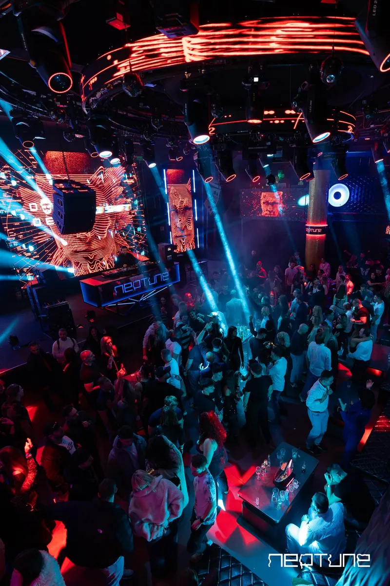 Neptune Club — Silvester 2025, panoráma klubu